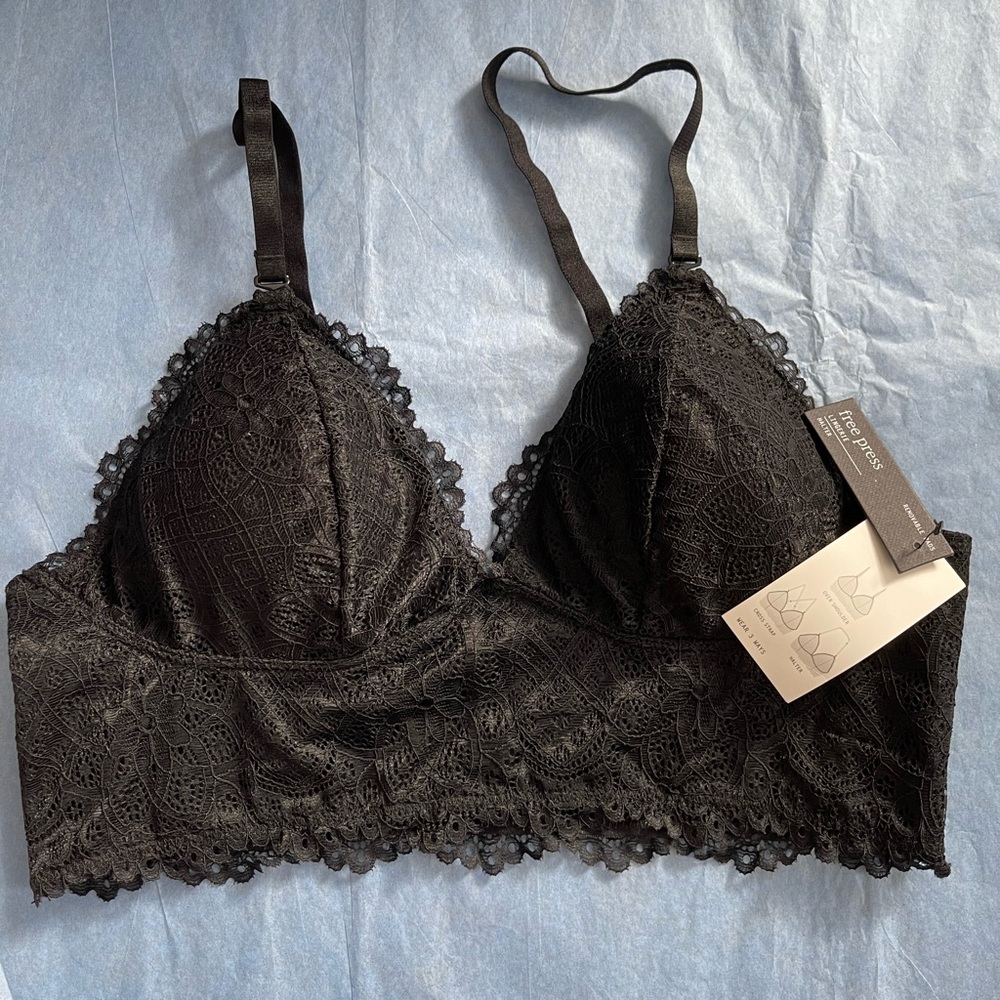 NWT! Free Press // Black Lace Bra & Removable Pads // wear three ways // Size M